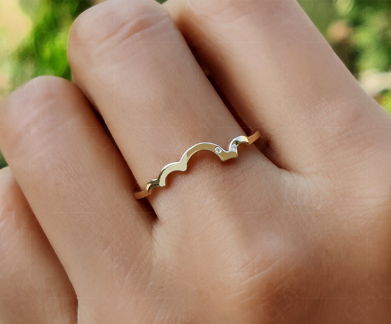 Elegant Plain Gold and Silver Wave Style Band - Minimalist Gold Ring for Dainty Wedding Band Women - Ocean Wave Delicate Stackable Beauty with Flush Two Stone Band
