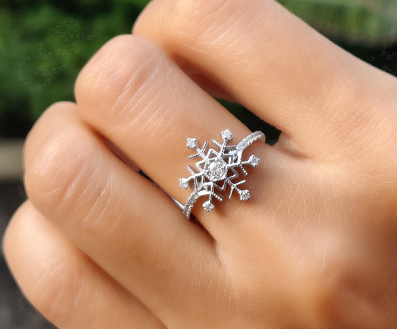 Christmas Snowflake Ring - Silver and Solid Gold Stackable Beauty for Holiday Festivities