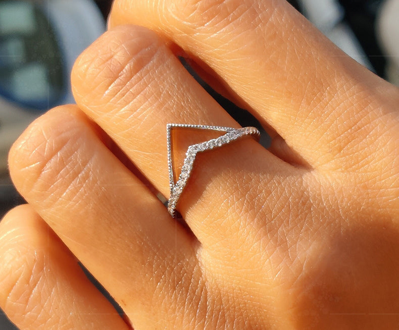 Art Deco Elegance: Silver and Gold Round Moissanite Double Chevron V Stack Rings for Women