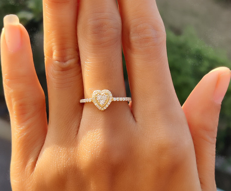 Captivating Love: Heart-Shape Moissanite Ring in Silver and Gold, the Perfect Stackable Ring for a Romantic Statement