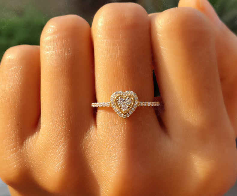 Captivating Love: Heart-Shape Moissanite Ring in Silver and Gold, the Perfect Stackable Ring for a Romantic Statement
