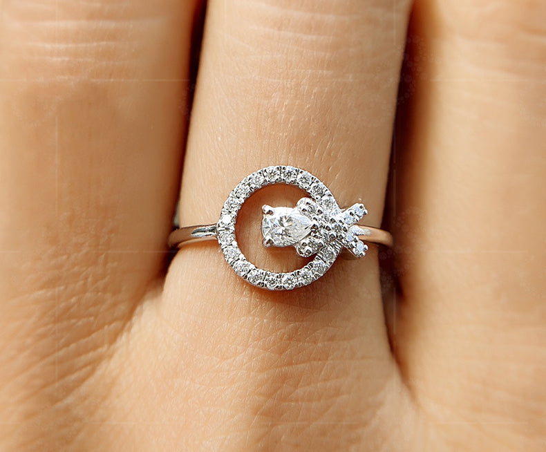 Chic Hollow Circle Ring - X Cross Pear Shaped Minimalist Beauty - Unique Dainty Wedding Anniversary Ring with Colorless Moissanite for Women