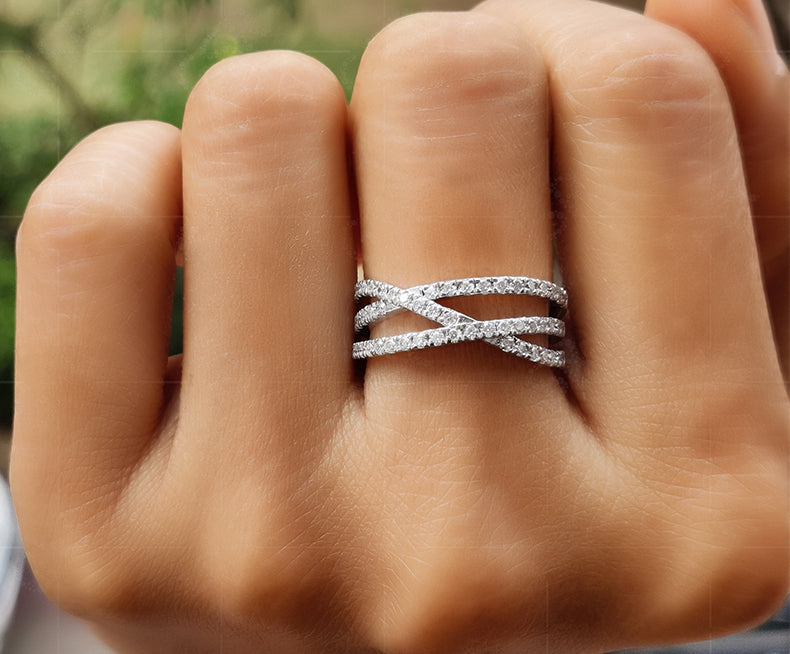 Elegant Criss Cross Moissanite Half Eternity Band - X Criss Cross Wedding Ring - Minimalist X-Shaped Moissanite Ring - Overlapping Dainty Beauty