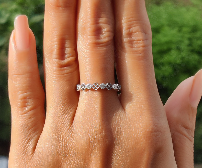 Elegant Silver and Gold Vintage Ring Band - Colorless Moissanite Floral Wedding Beauty - Delicate Minimalist Art Deco Stackable Ring - Perfect Gift for Her