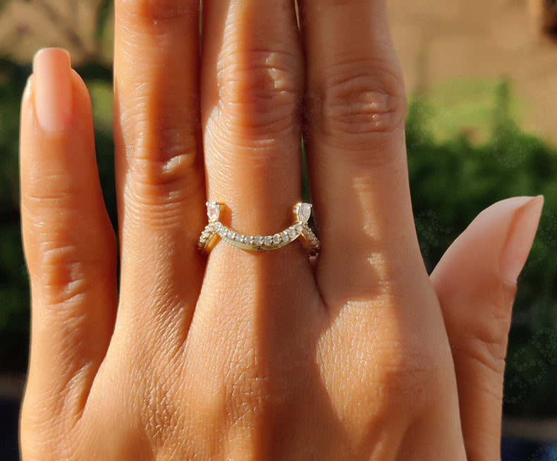 Elegant Stackable Wavy Moissanite Full Eternity Ring - Dainty Silver and Gold Stacking Band - Minimalist Wedding and Bridal Jewelry