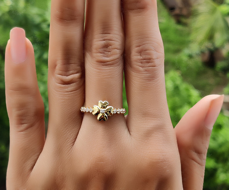 Nature-Inspired Floral Moissanite Ring in Silver and Gold - Dainty Stackable Ring, Ideal for Weddings, Promises, and Anniversaries