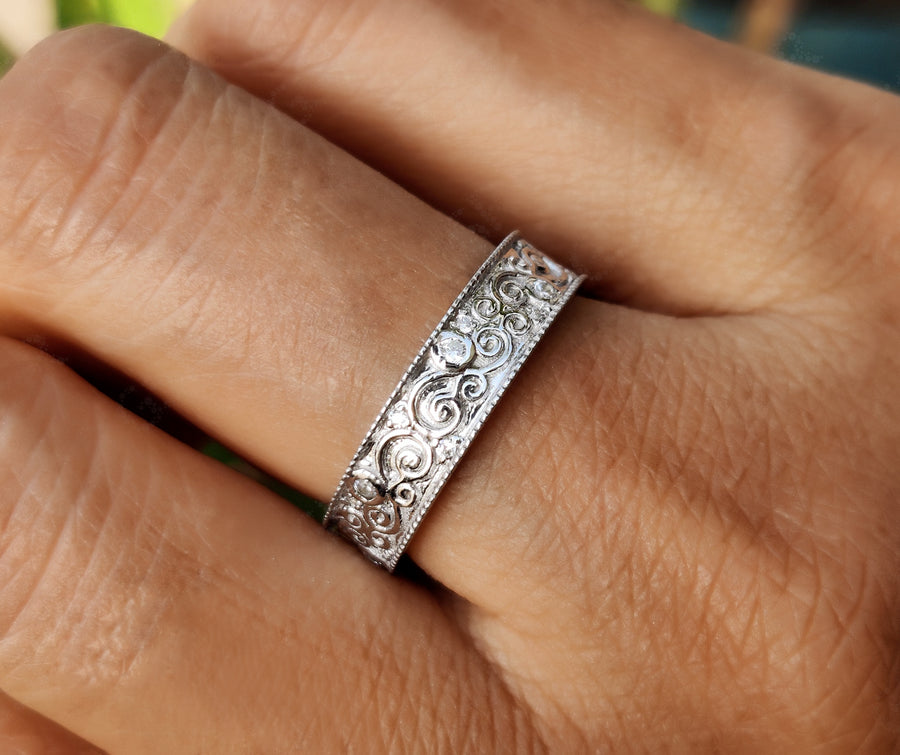 Vintage Full Eternity Floral Wedding Band in Silver and Gold with Moissanite Stones - Nature-Inspired Anniversary Gift for Her