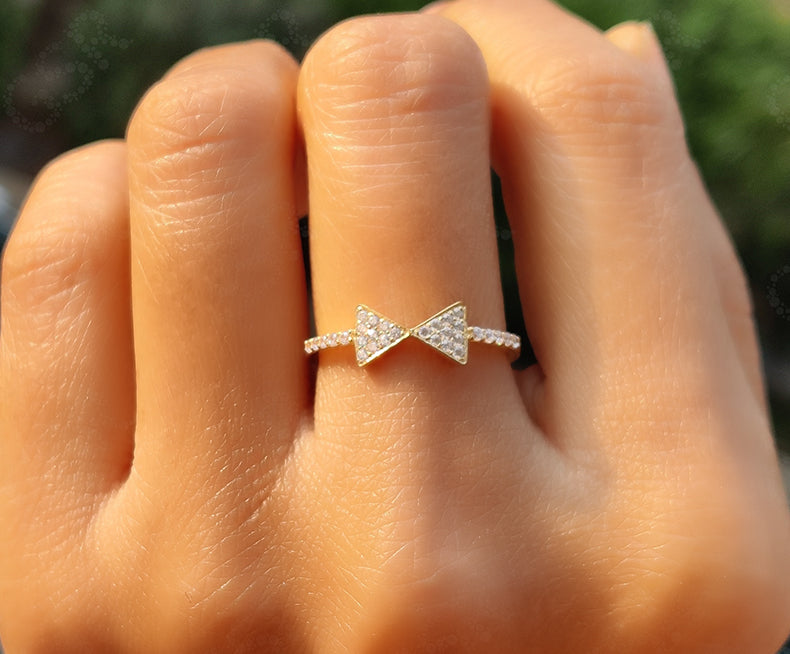 Elevate Your Style with a Gold Arrow Ring: A Silver and Solid Gold Moissanite Stackable Ring, a Geometric and Dainty Minimalist Promise Ring for Women