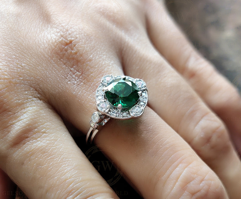 1.70 Ct Round Cut Green Emerald Vintage Engagement Ring, Emerald Gemstone Art Deco Halo Ring for women, Anniversary Silver Estate Ring