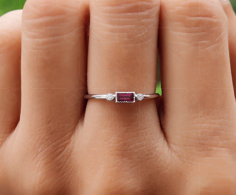 Elegance in Purple: Dainty Amethyst Baguette Ring - A Delicate February Birthstone Ring for Women