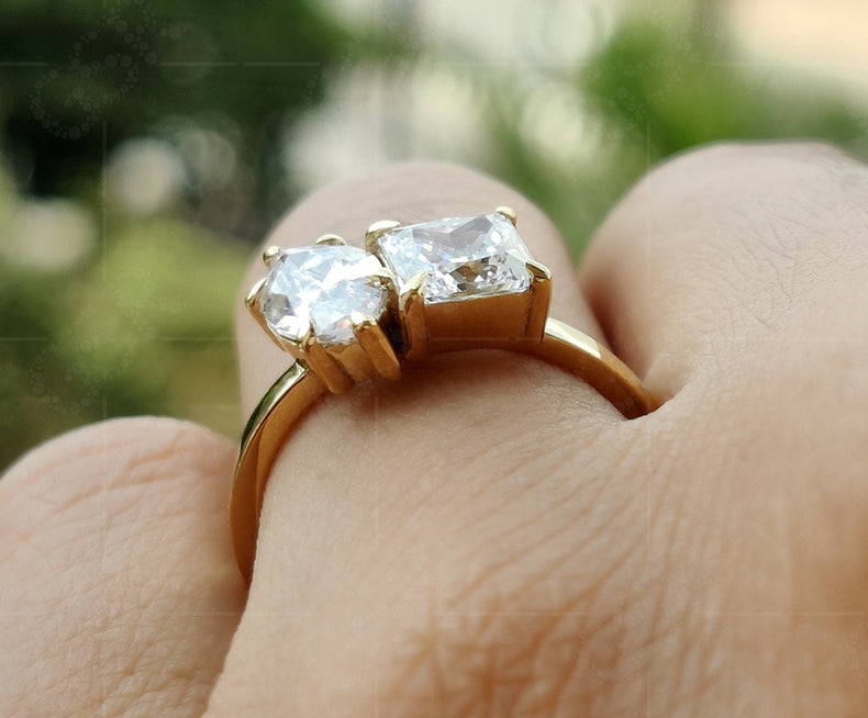 Romantic Toi Et Moi Moissanite Ring: Princess and Marquise Cut Elegance in Gold