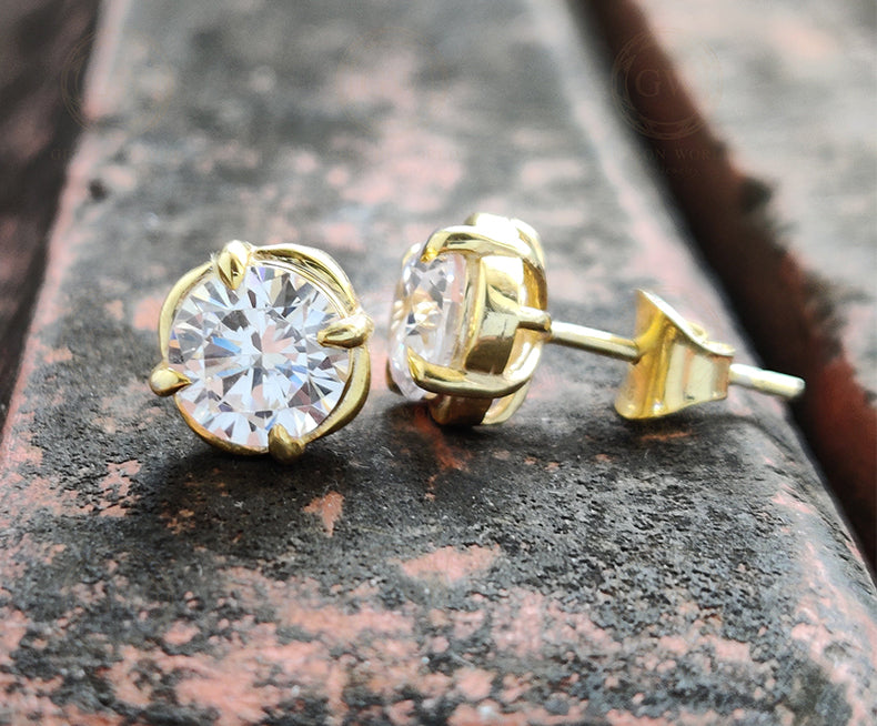 14K Solid Gold Solitaire Stud Earrings / Moissanite Earrings / Round Diamond Stud Earrings / Women Earring / Unique Earring design