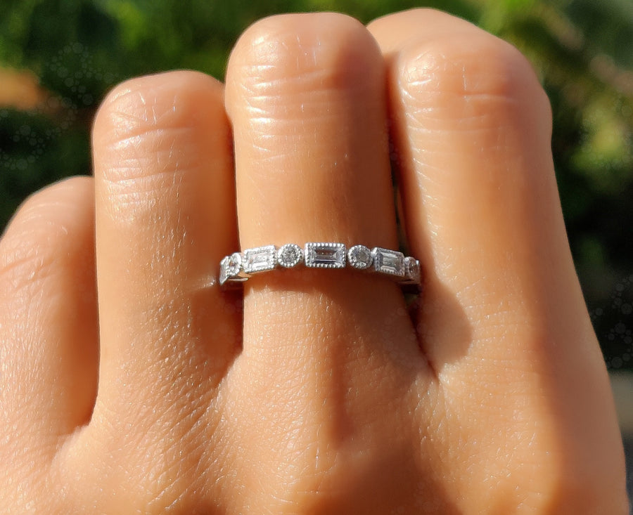 Vintage Art Deco Baguette & Round Moissanite Wedding Ring: A Stunning Silver and Gold Eternity Band for Your Special Day