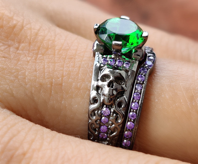 Unique Gothic Skull Bridal Wedding Ring Set, Emerald & Amethyst Birthstone Vintage Engagement ring set, Matching Band for her, Black Skull