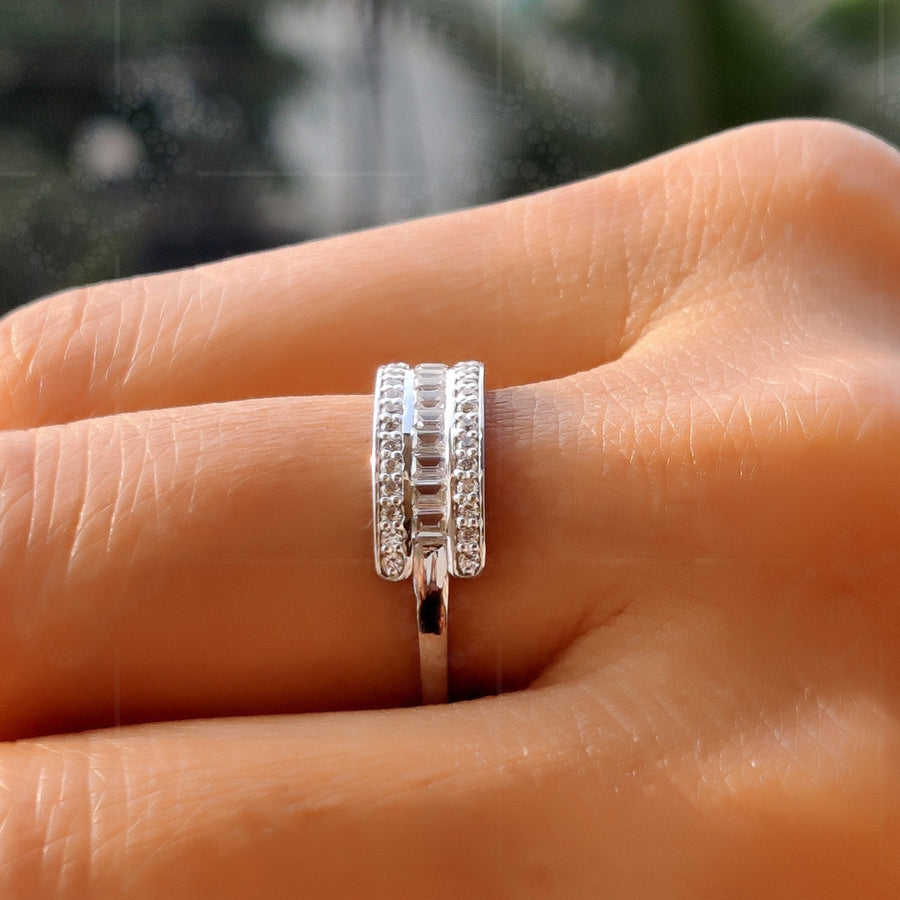 Timeless Sparkle: Moissanite Baguette and Round Cut Wedding Band for Anniversaries, a Minimalist Delight in Silver and Gold