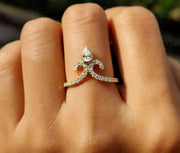 Elegant Vintage Chevron Band - V Shape Moissanite Beauty - Silver and Gold Ring - Unique Promise Ring - Dainty Ring - Anniversary Gift Ring