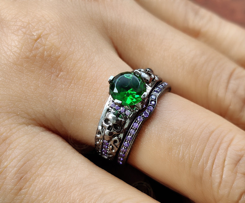 Unique Gothic Skull Bridal Wedding Ring Set, Emerald & Amethyst Birthstone Vintage Engagement ring set, Matching Band for her, Black Skull