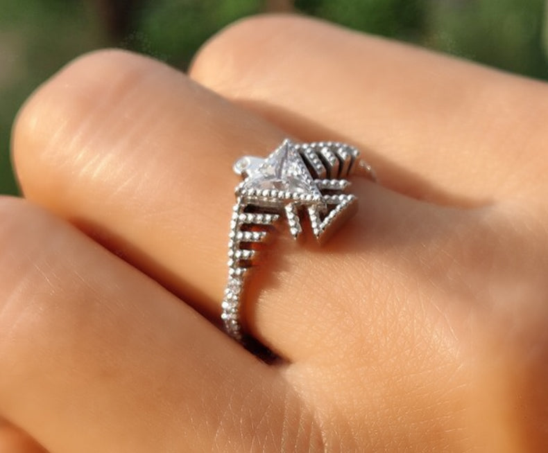 Eagle Spirit Soars: Native American Eagle Phoenix Ring – A Silver and Gold Moissanite Ring Featuring Majestic Eagle Symbolism, Perfect as a Unique Jewelry Piece, a Dainty Minimalist Ring for a Symbolic Touch