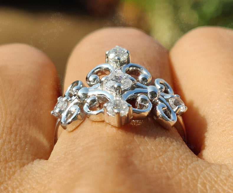 Elegant Royal Vintage Gold Ring - Art Deco Moissanite Beauty - Dainty Anniversary Ring with Floral Pattern - Unique Estate Jewelry Ring - Ideal Mother's Day Gift