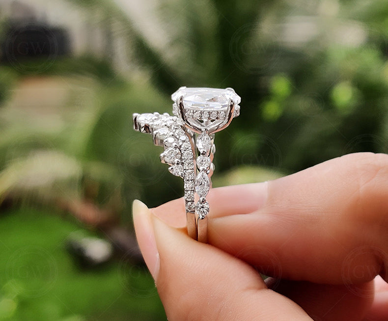 Solitaire Unique Bridal Jewelry Sets Moissanite Elongated Oval Cut