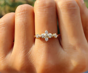 Timeless Elegance: Silver and Gold Vintage Floral Stacking Ring, a Delicate Art Deco Design for a Unique Minimalist Moissanite Promise Ring or Wedding Band