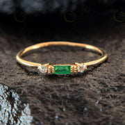 14K Gold Green Emerald Baguette Ring / 3 Stone Wedding Band Ring / Diamond Wedding Ring / Dainty Minimalist Ring / Stackable Ring For Women