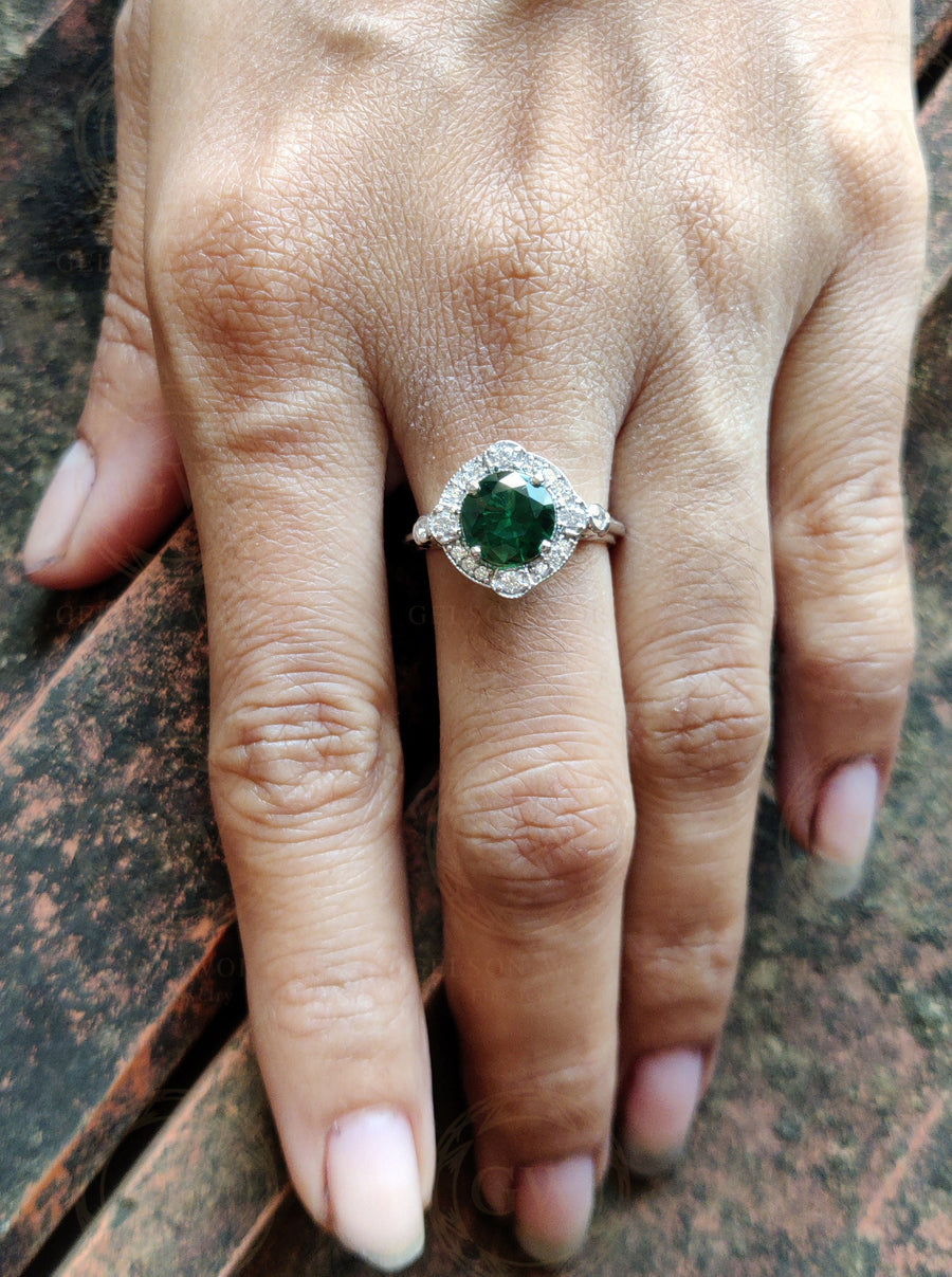 1.70 Ct Round Cut Green Emerald Vintage Engagement Ring, Emerald Gemstone Art Deco Halo Ring for women, Anniversary Silver Estate Ring