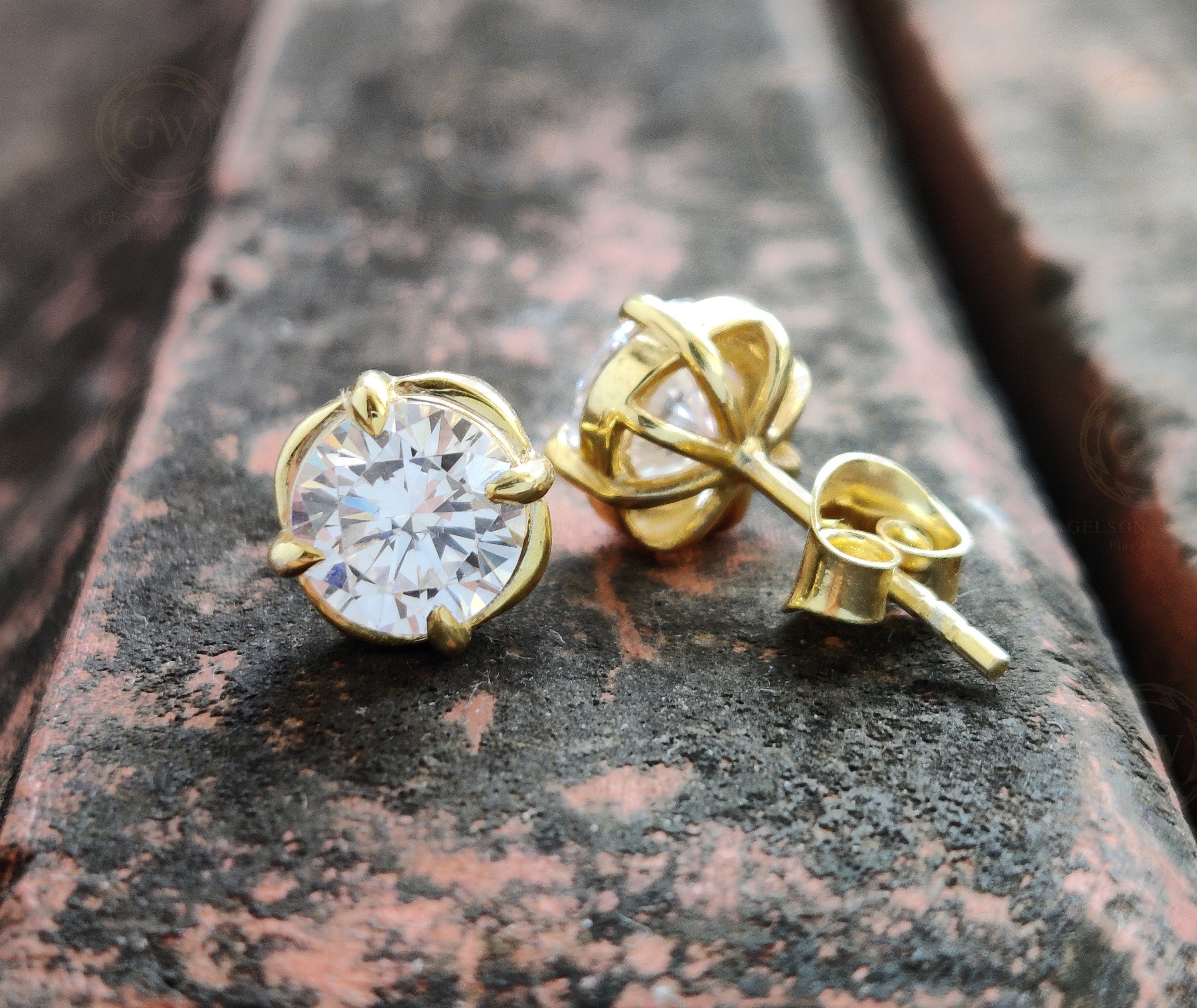 Silver and Solid Gold Solitaire Stud Earrings / Moissanite Earrings / Round Diamond Stud Earrings / Women Earring / Unique Earring design