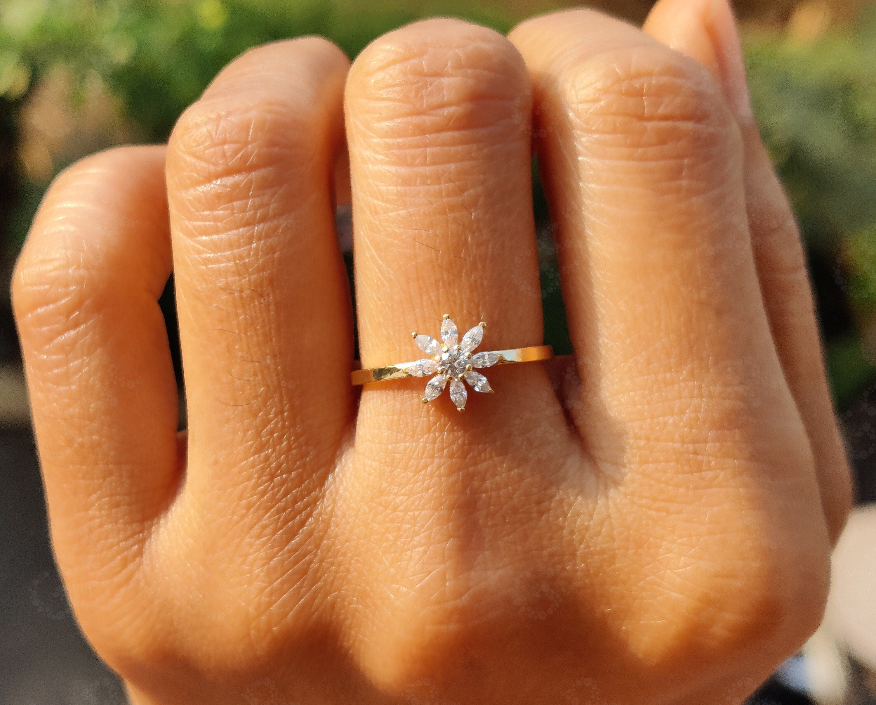 Radiant Sunburst: Silver and Gold Starburst Floral Moissanite Stackable Ring - Nature-Inspired Women's Wedding Ring, Simple Dainty Ring