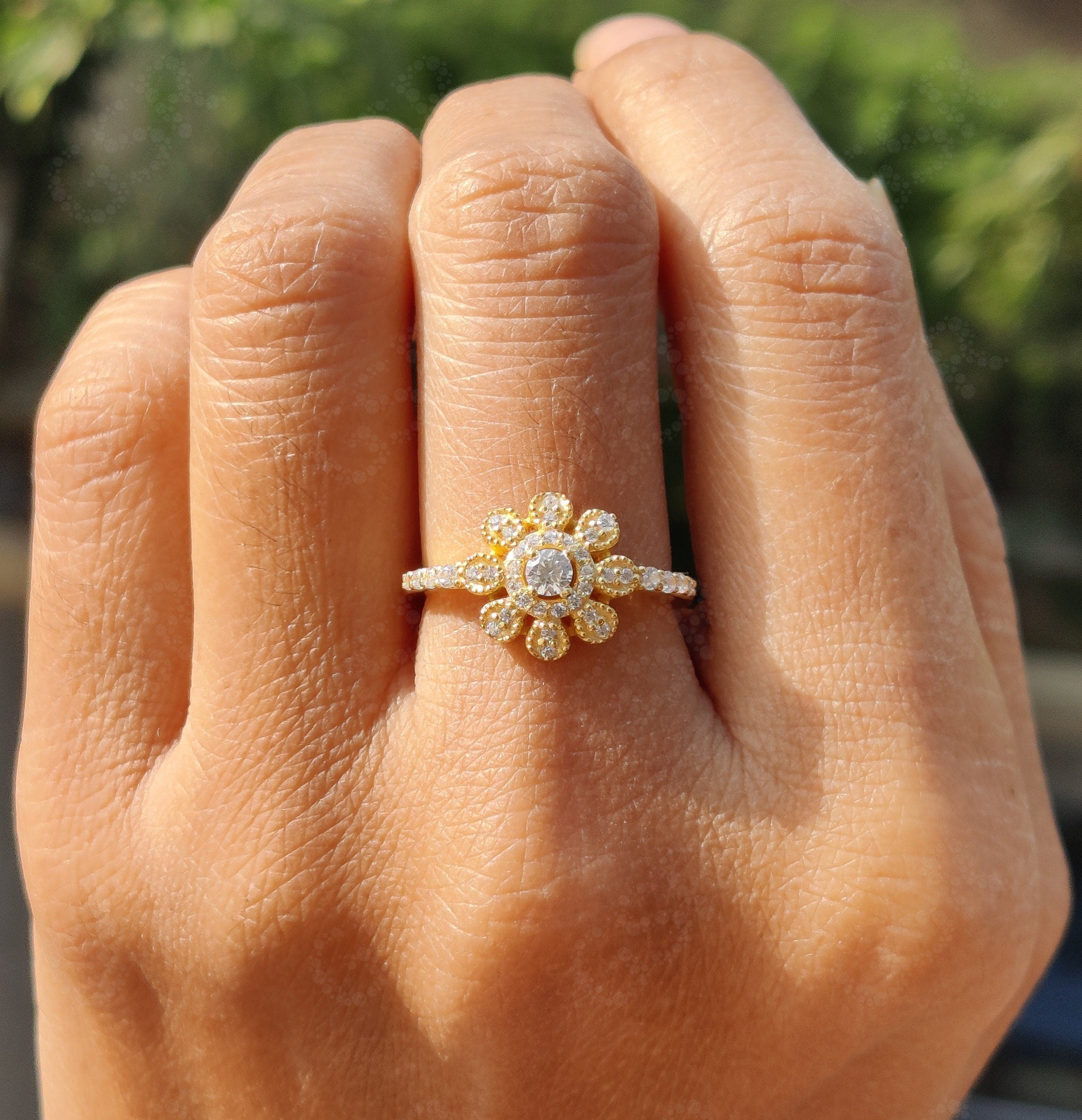 Floral Silver and Gold Moissanite Ring: A Nature-Inspired Stackable Ring for Women – Ideal for Promise, Anniversary, and Special Occasions