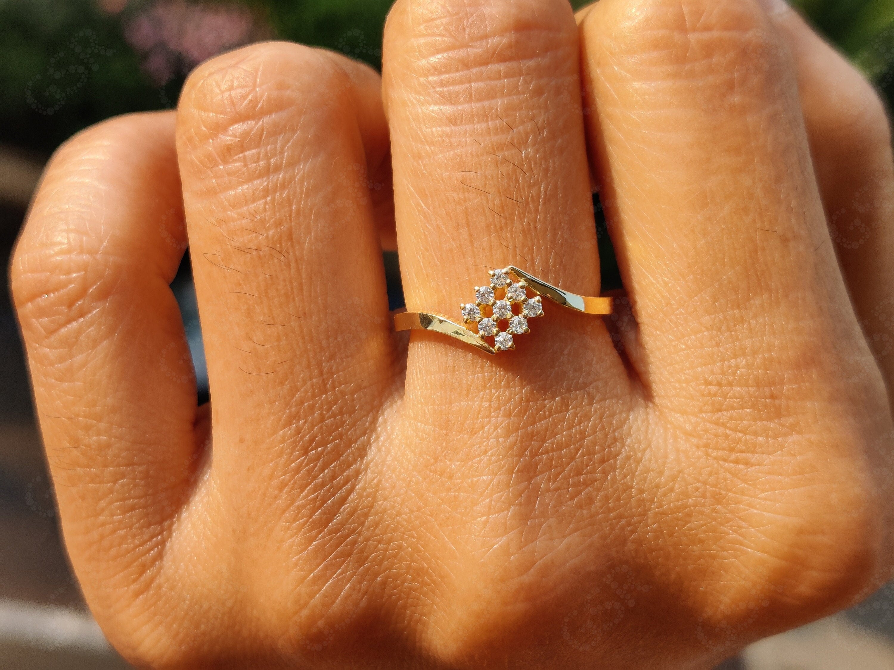 Elegantly Minimalist: Dainty Stacking Ring in Silver and Gold with Sparkling Moissanite, Perfect for Promise and Anniversary