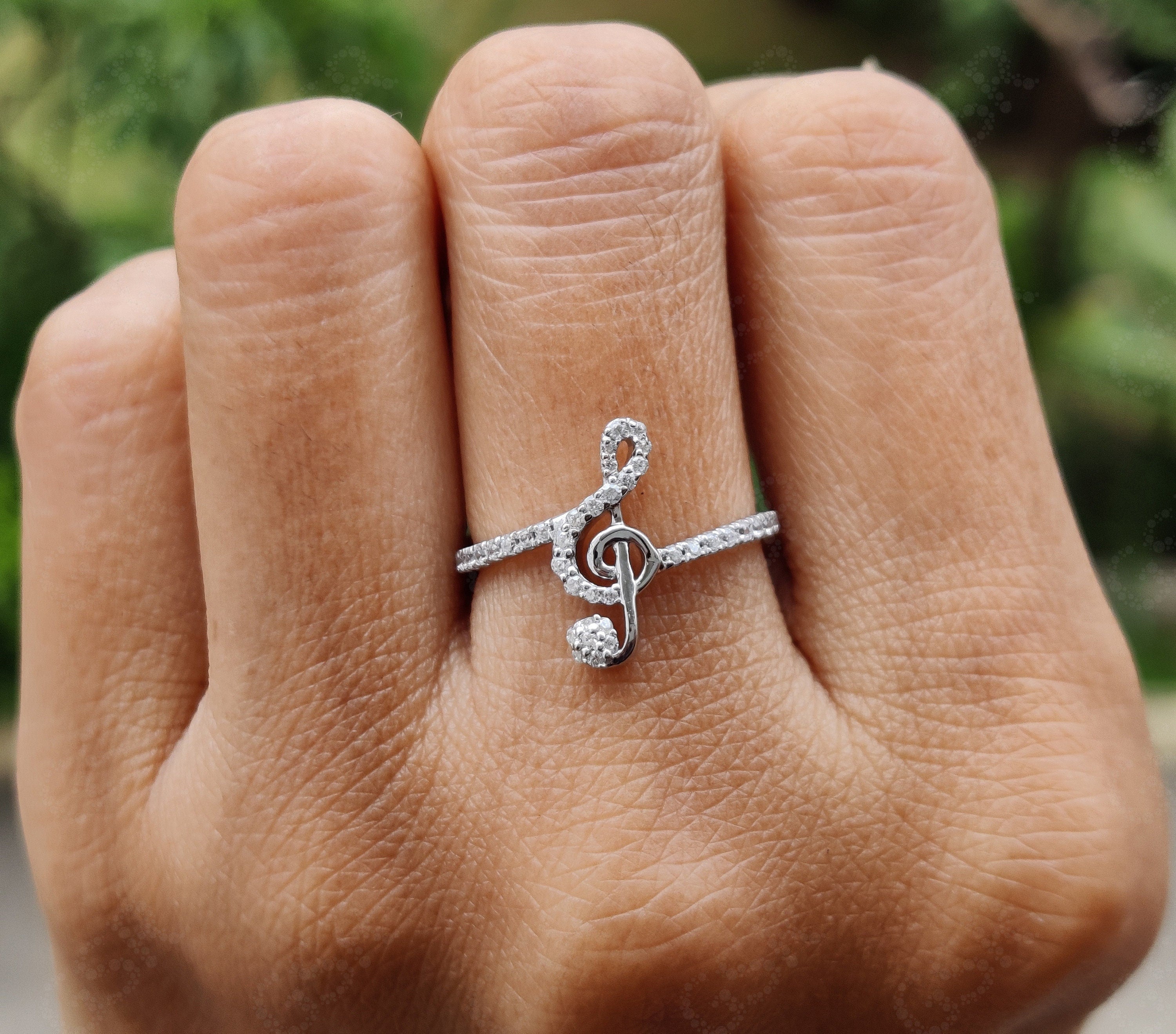 Harmony in Metal: Musical Note Ring, a Stunning Silver and Gold Music Symbol Ring with Shimmering Moissanite Diamonds, the Perfect Treble Clef Ring for Music Lovers, a Melodic Gift of Musical Jewelry