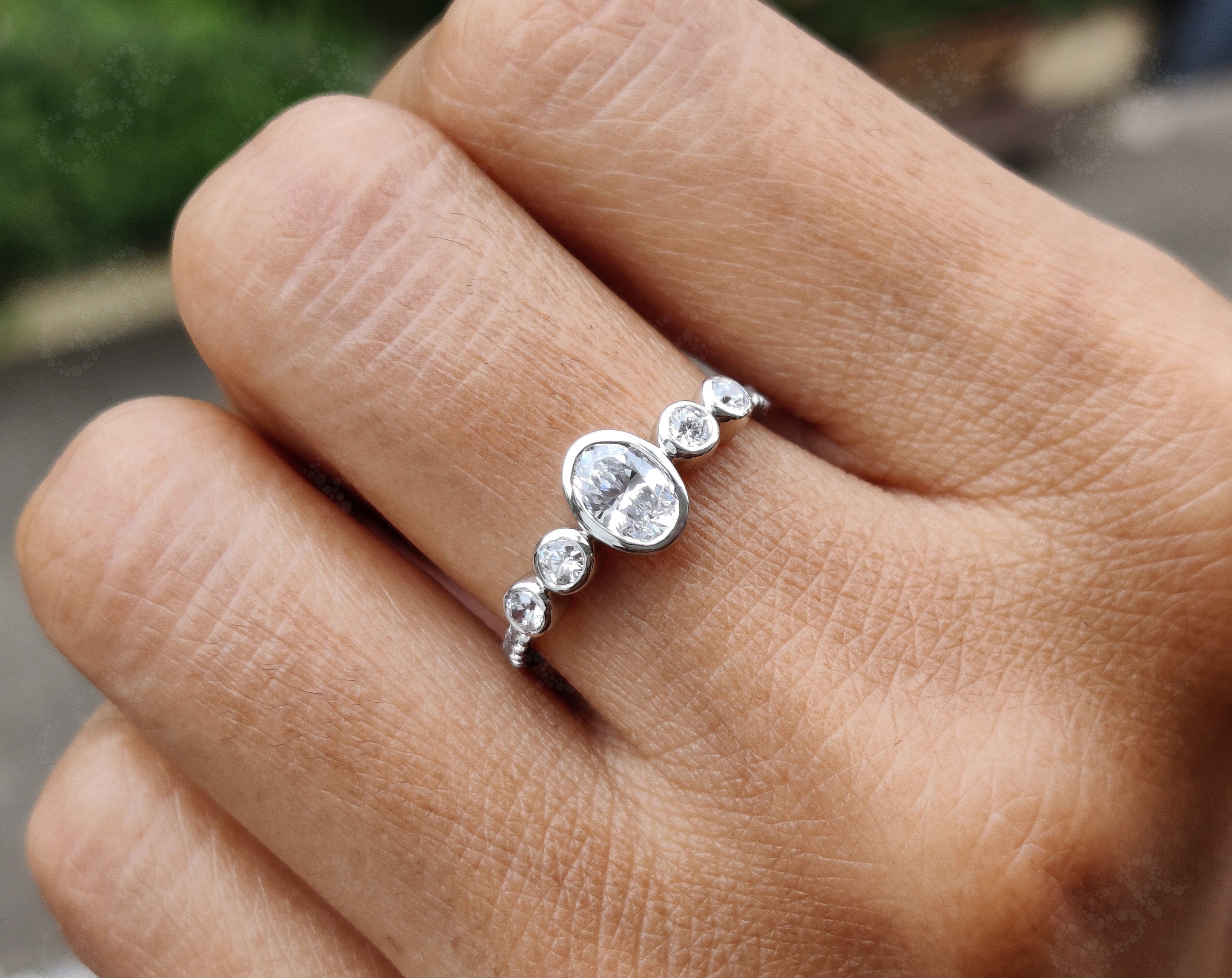 Elegant 5 Stone Oval Engagement Ring - Silver and Gold Minimalist Beauty - Moissanite Diamond Bezel Set Ring - Rings for Women - Dainty Wedding Ring
