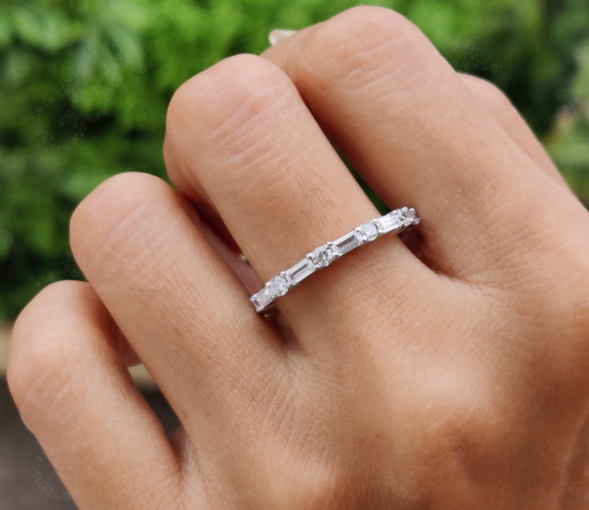 Elegant Harmony: Alternating Baguette and Round Moissanite Wedding Band in Silver and Gold