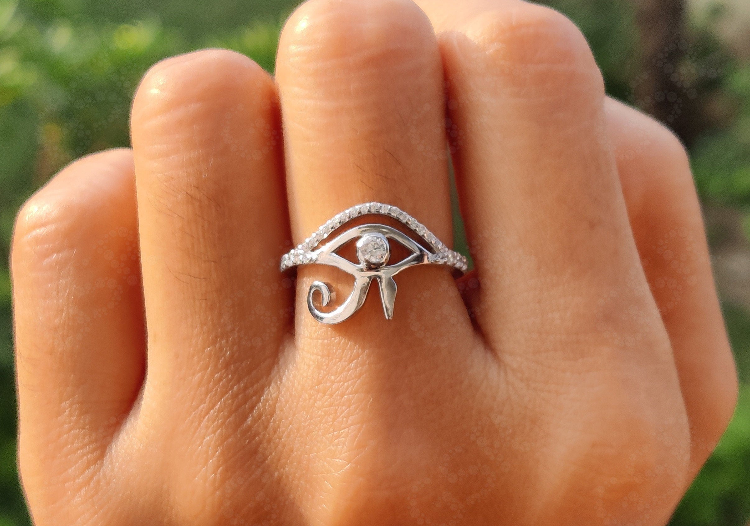 Eye of Ra: Egyptian Silver and Gold Minimalist Ring – Embrace the Rich History of Ancient Egypt with This Minimal Moissanite Ring, a Symbol of Lucky Protection and a Unique Jewelry Piece for Women