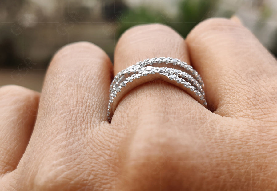 Elegant Criss Cross Moissanite Half Eternity Band - X Criss Cross Wedding Ring - Minimalist X-Shaped Moissanite Ring - Overlapping Dainty Beauty