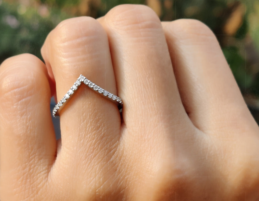 Curved Beauty: Silver and White Gold Delicate V-Shape Moissanite Wedding Band - Dainty Promise Ring with Round Colorless Stones