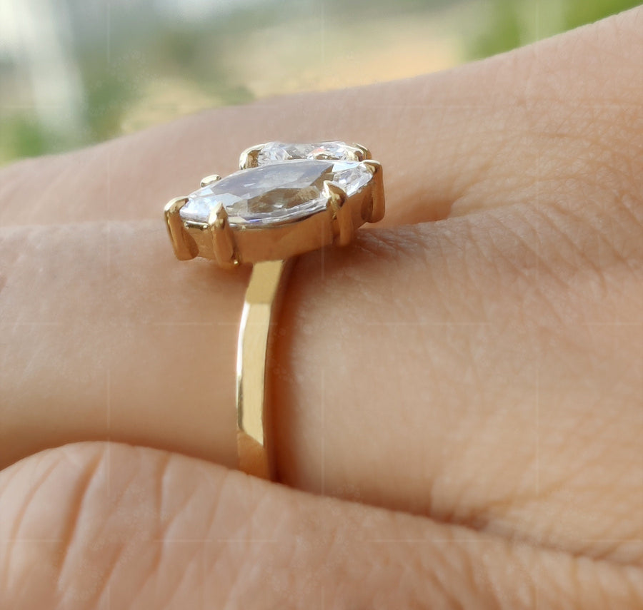 Romantic Toi Et Moi Moissanite Ring: Princess and Marquise Cut Elegance in Gold