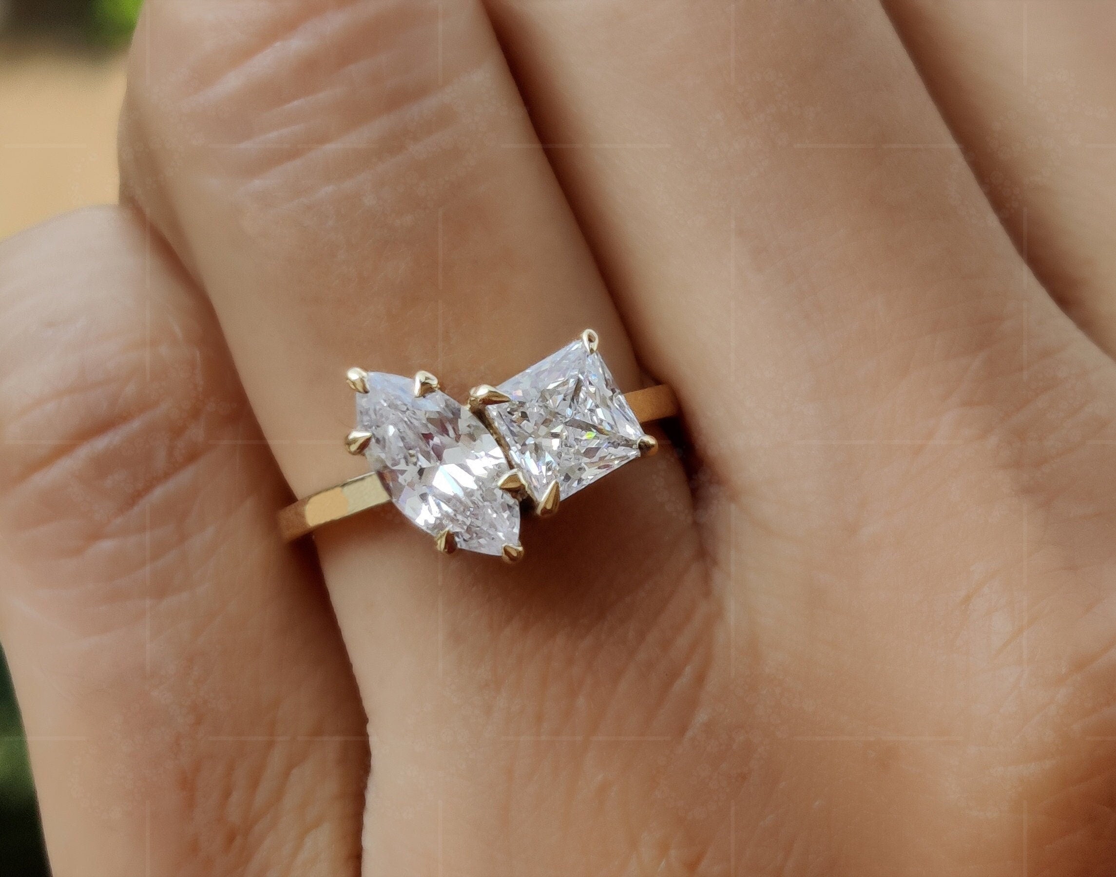 Romantic Toi Et Moi Moissanite Ring: Princess and Marquise Cut Elegance in Gold