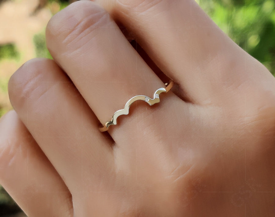 Elegant Plain Gold and Silver Wave Style Band - Minimalist Gold Ring for Dainty Wedding Band Women - Ocean Wave Delicate Stackable Beauty with Flush Two Stone Band