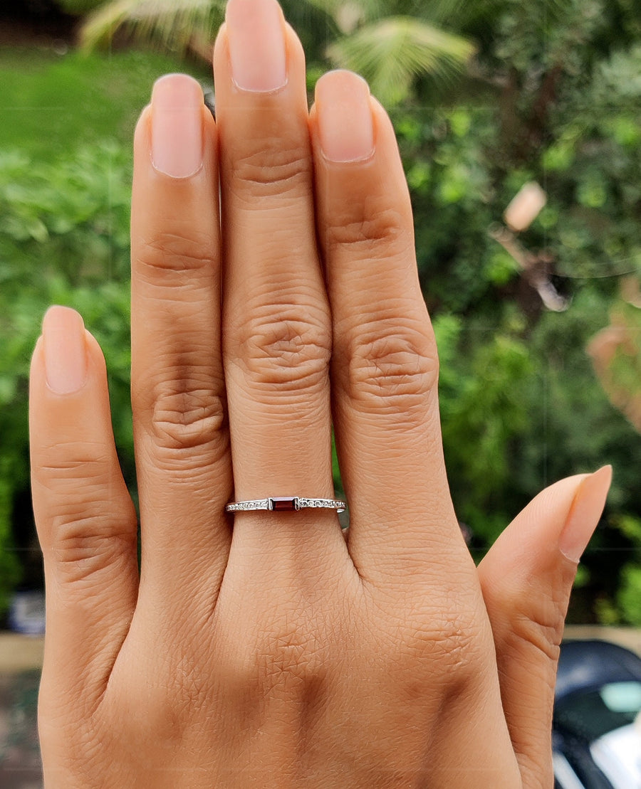 Elegant Silver and Gold Garnet Stacking Ring - January Birthstone Beauty - Dainty Garnet Baguette Ring, Ideal Gemstone Choice for Mom - Minimalist Stackable Rings