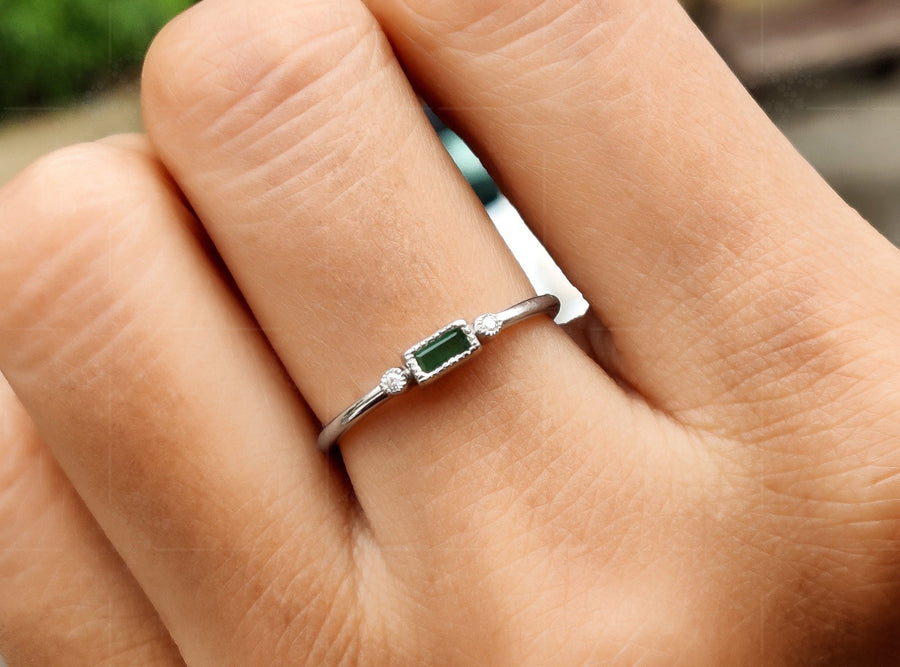 Emerald Elegance: Dainty Baguette May Birthstone Ring for Women - Green Gemstone Stacking Ring, Minimalist Gemstone Jewelry, Simple Delicate Ring