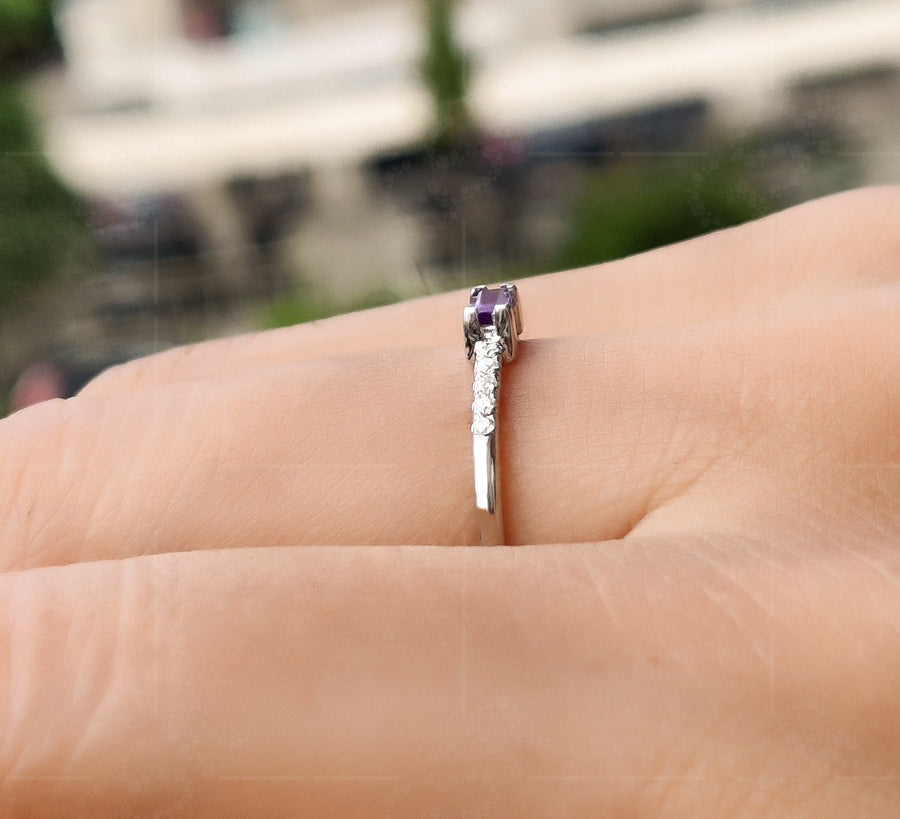 Amethyst Baguette Birthstone Ring - Purple Stone Ring For Mom - Dainty Stacking Ring For Women - February Gemstone Minimalist Ring