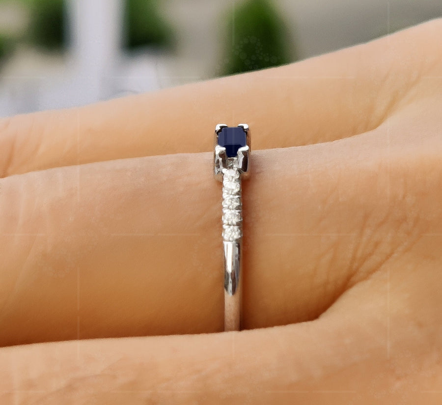 Elegant Sapphire Baguette Ring - Dainty September Birthstone Stacking Beauty - Minimalist Rings for Women - Anniversary Ring for Mom