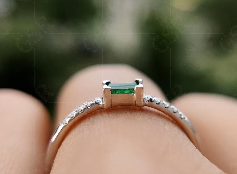 Elegant Dainty Stackable Birthstone Ring for Mom - Emerald Baguette Beauty - Minimalist Stacking Ring with May Birthstone, a Stunning Green Gemstone Ring