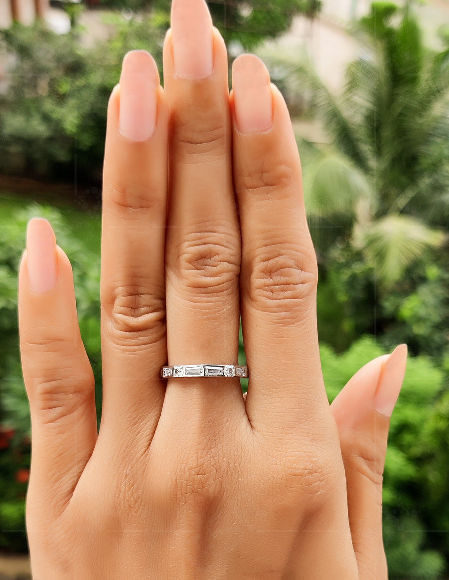 Elegant Moissanite Baguette Half Eternity Band - Alternating Baguette and Princess Cut Wedding Band for Women - Perfect Stackable Band Ring - Unique Bridal Beauty