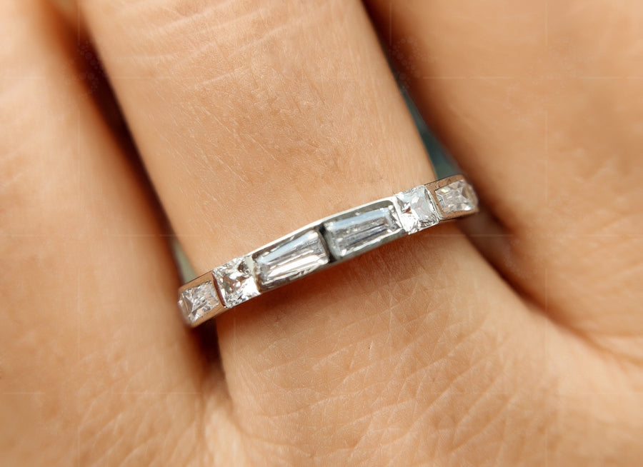 Elegant Moissanite Baguette Half Eternity Band - Alternating Baguette and Princess Cut Wedding Band for Women - Perfect Stackable Band Ring - Unique Bridal Beauty